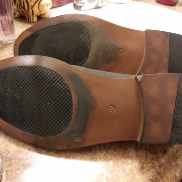 Men's shoes size 9.5 - Picture 2 of 3